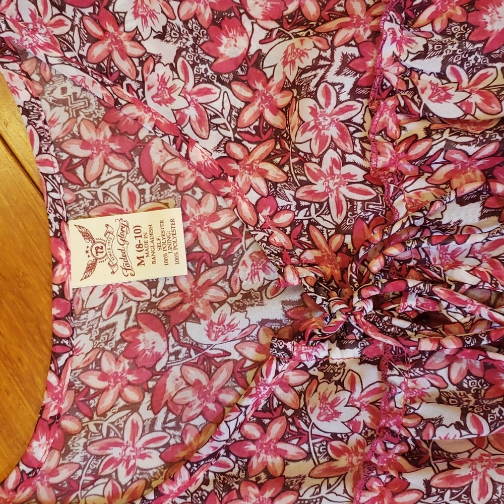 Women's size Medium floral tank top, pink lilies - Picture 2 of 10